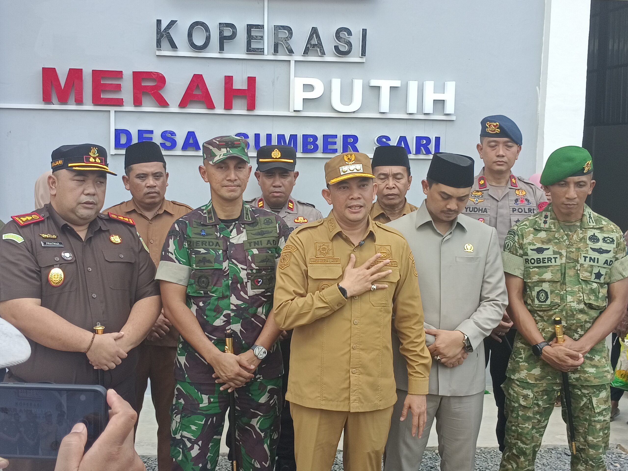 Koperasi Merah Putih Diresmikan, Harapan Baru Ekonomi Desa Tanah Bumbu IMG_20260406_123510