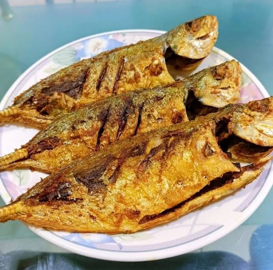 Sering Konsumsi Ikan Goreng? Ini Manfaat dan Risiko yang Perlu Diketahui