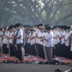 Shalat Istisqa akan Digelar di Tanah Bumbu, Masyarakat Diajak Bersama Memohon Turunnya Hujan kabut-asap-makin-parah-warga-di-palembang-salat-minta-hujan_169