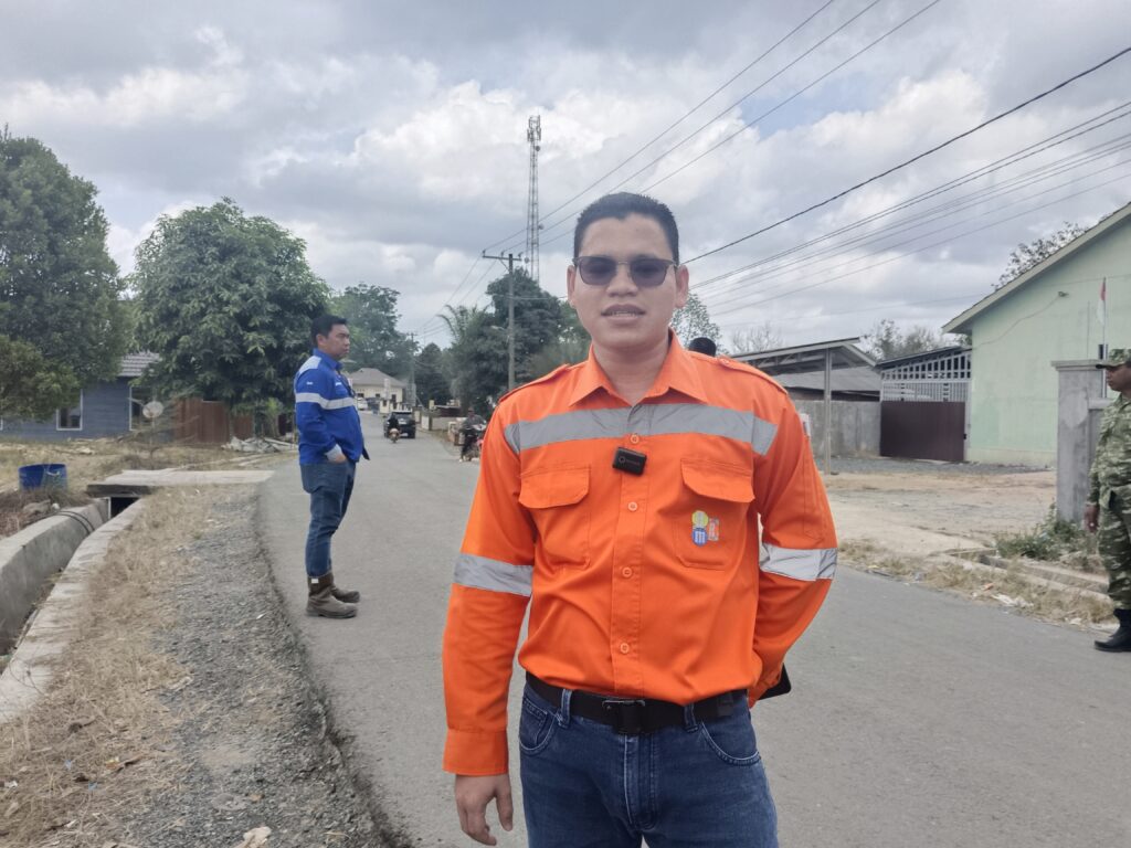 PT CK Bangun Embung, Dorong Pemenuhan Air Bersih Warga Mangkalapi